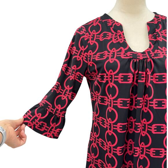 Aryeh Black & Red Geometric Chain Print 3/4 Flounce Sleeve Mini Shift Dress - Picture 4 of 12